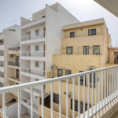 アパート Bright & Brand New 3-bedroom In Mscala By Sf Homes マルサスカーラ