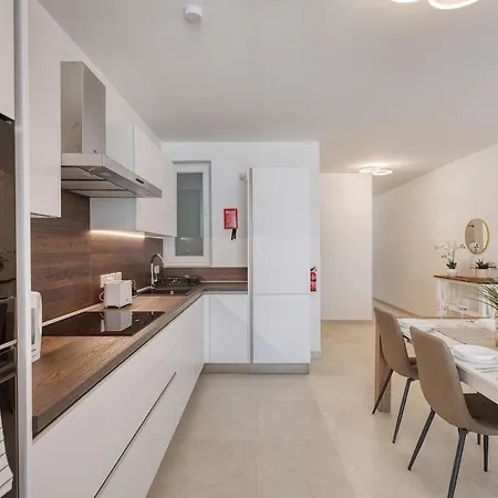 アパート Bright & Brand New 3-bedroom In Mscala By Sf Homes マルサスカーラ